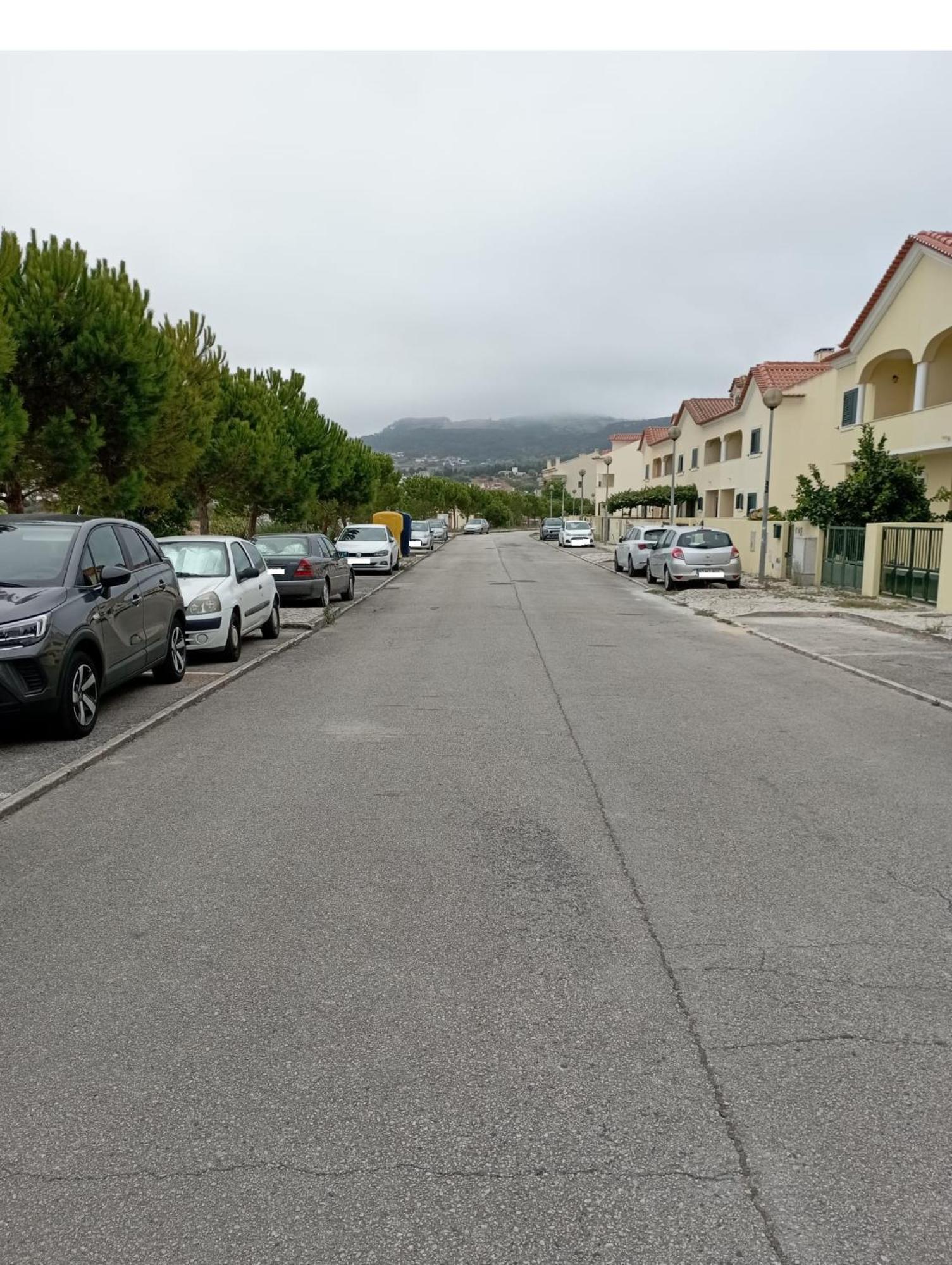 Sossego E Tranquilidade-Valley Guest House-Perto De Lisboa-Estacionamento A Porta Do Alojamento Arruda dos Vinhos Ngoại thất bức ảnh